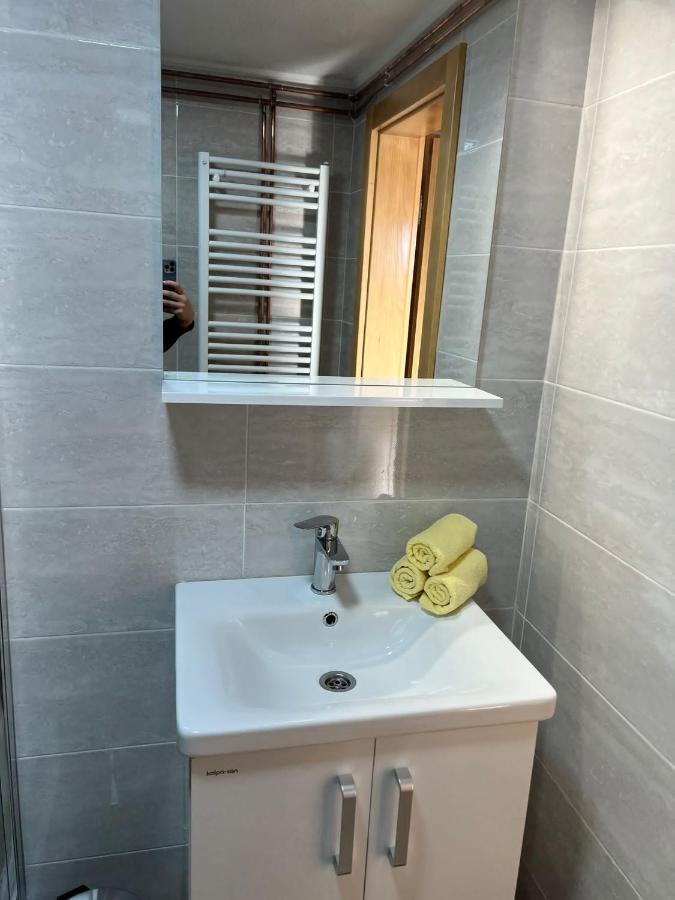 Apartmani Albatros Perusic Exterior foto